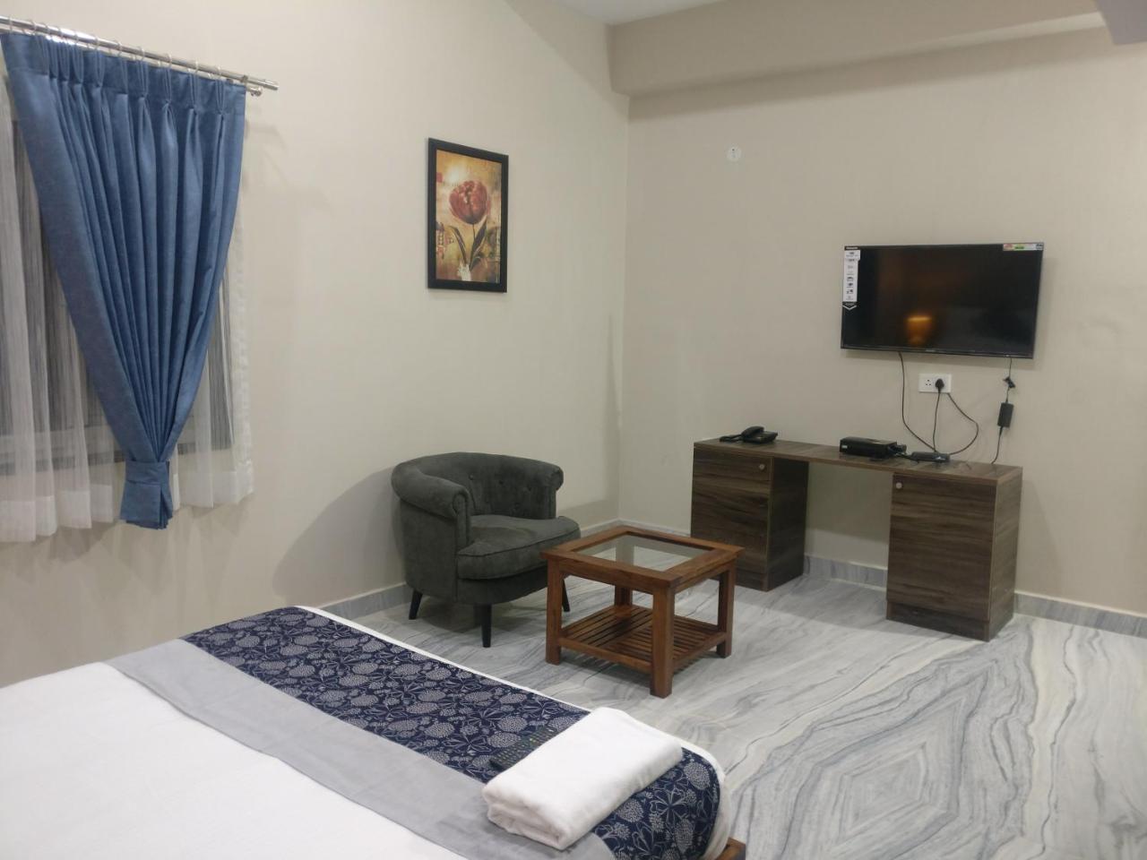 Misty Lake Guest House Хидерабад Екстериор снимка