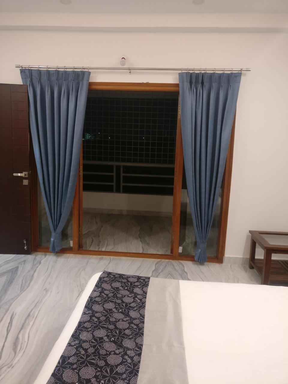 Misty Lake Guest House Хидерабад Екстериор снимка