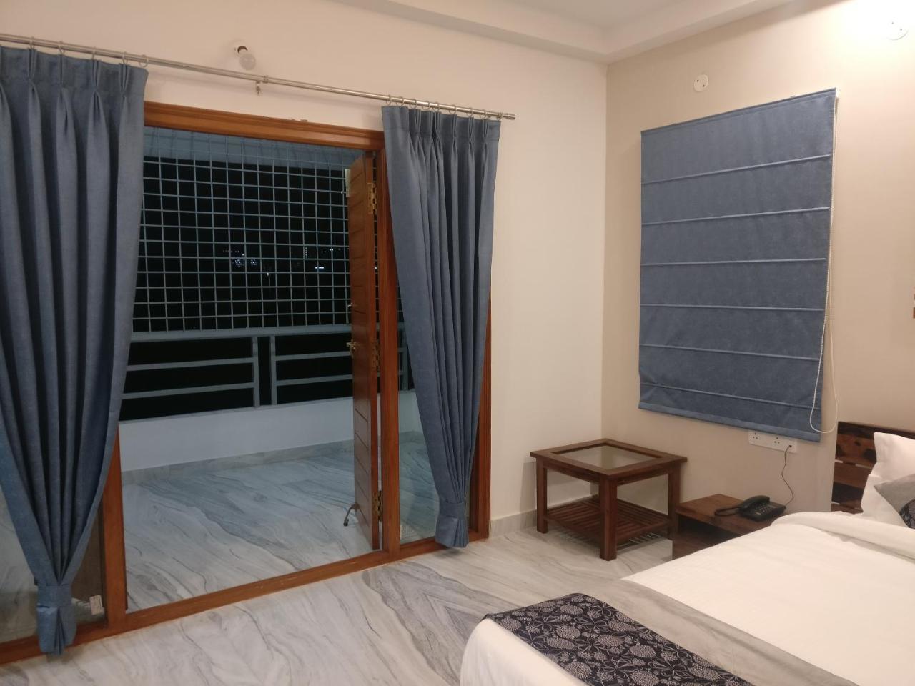 Misty Lake Guest House Хидерабад Екстериор снимка
